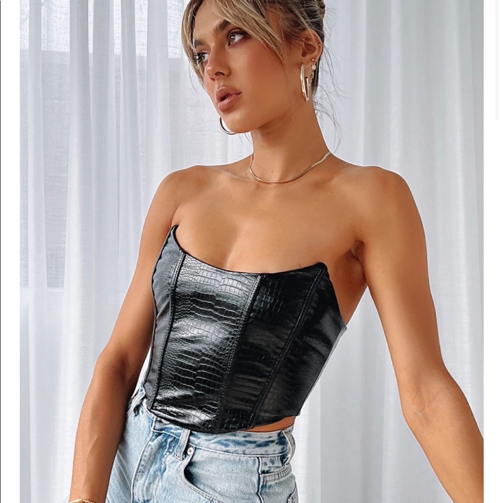 White Fox “playing the game” bustier top